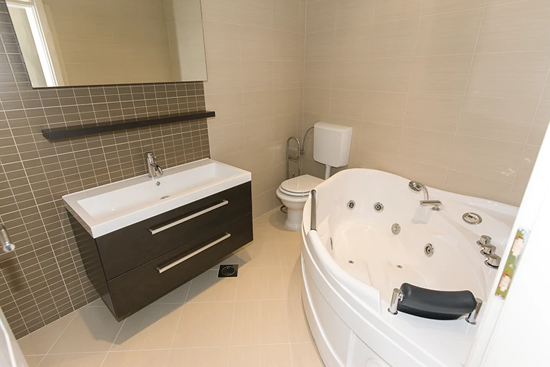 bathroom - apartments Gudelj, Drašnice